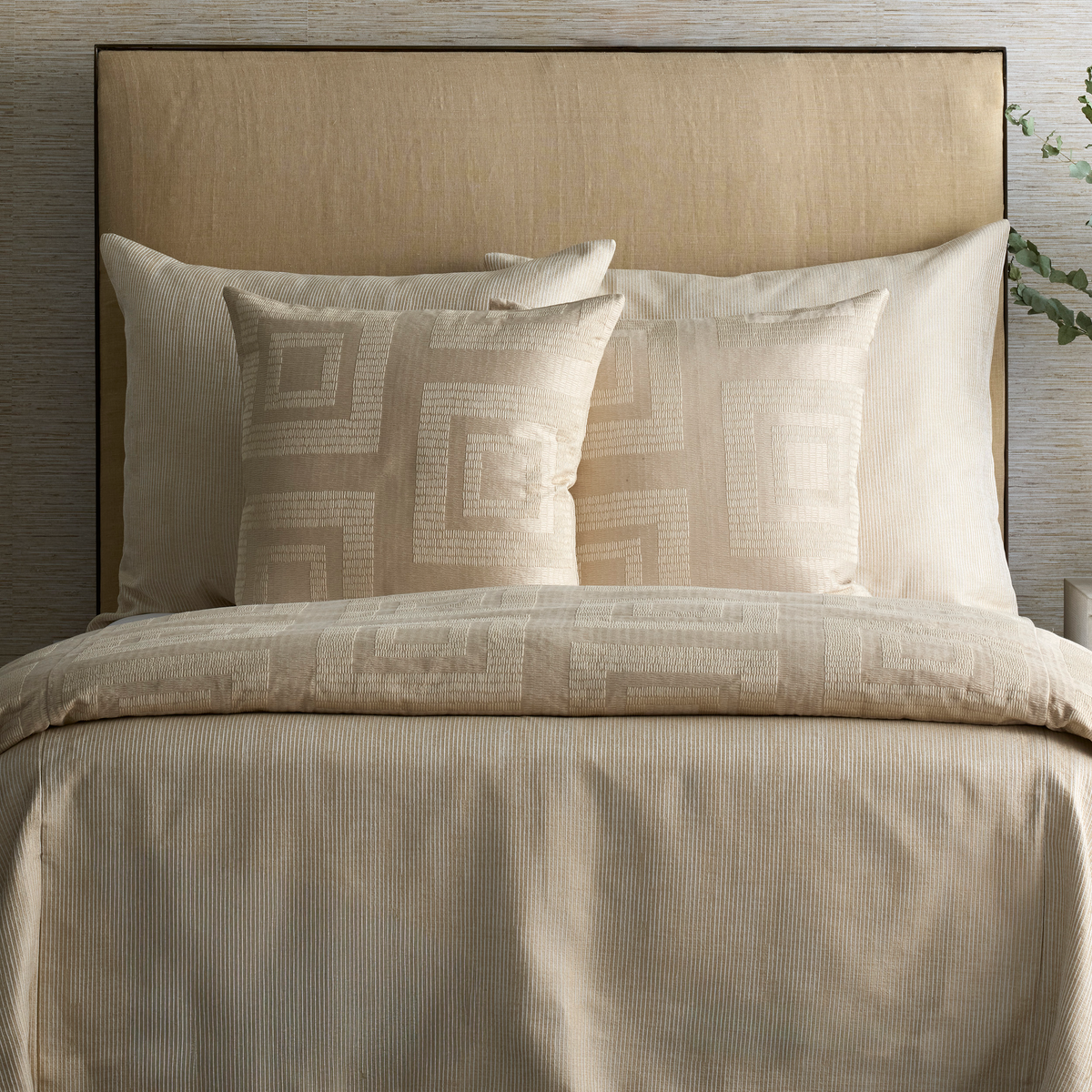 Ann Gish Sand King Lamina Coverlet