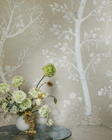 Cole & Son SEASONAL WOODS SILK PLATINUM Wallpaper