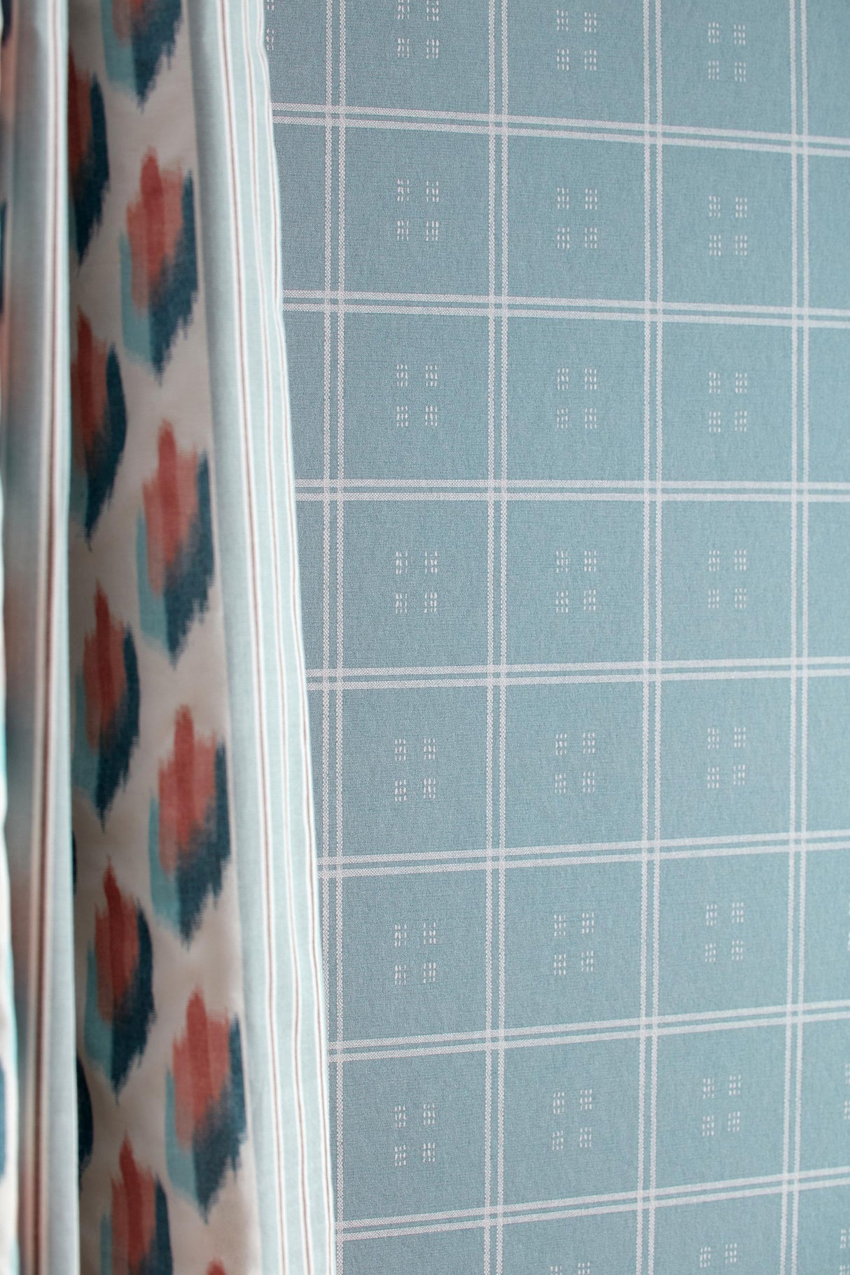 Sanderson Malay Porcelain Wallpaper