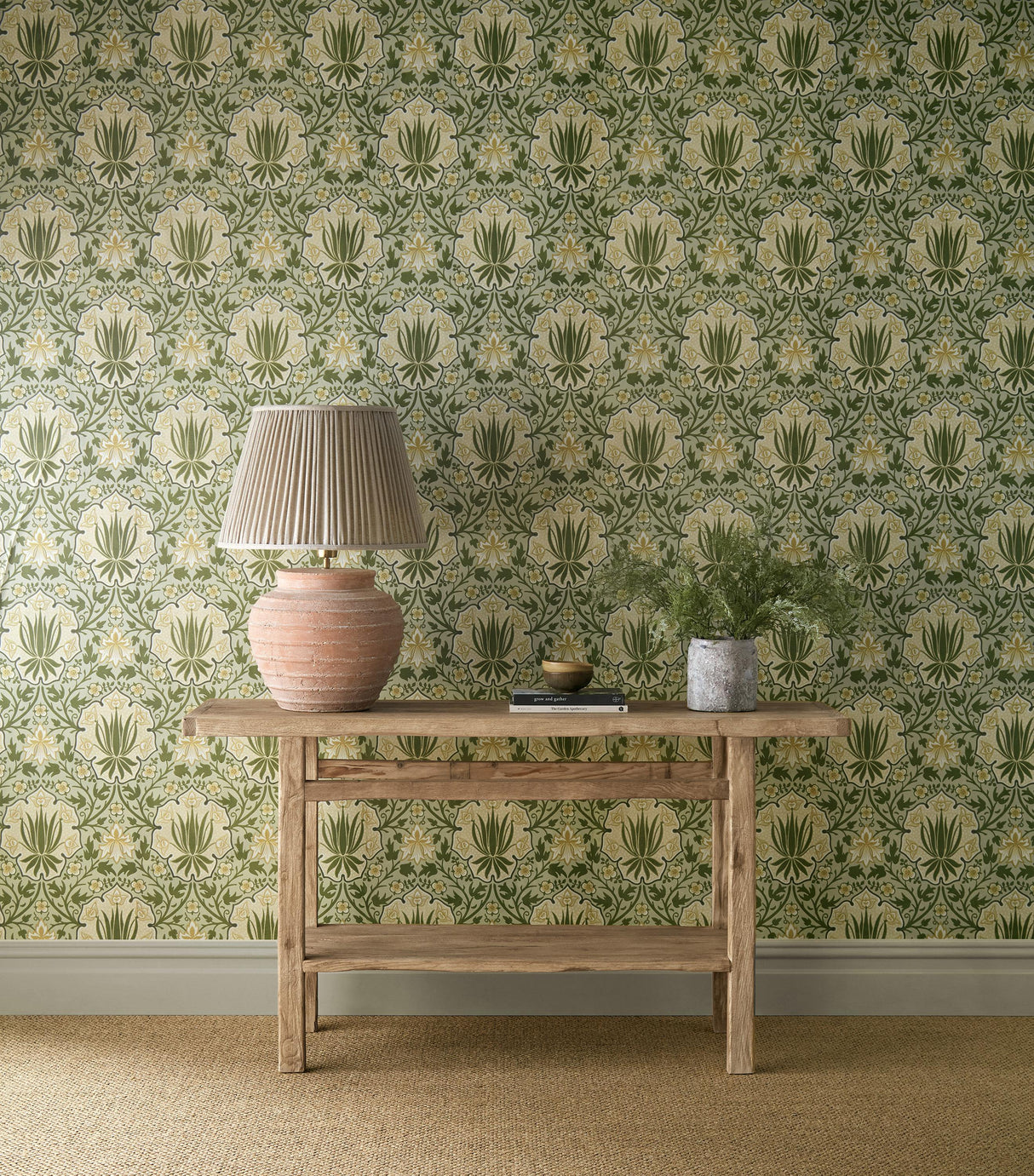 Morris & Co Iris & Rose Bayleaf/Weld Wallpaper
