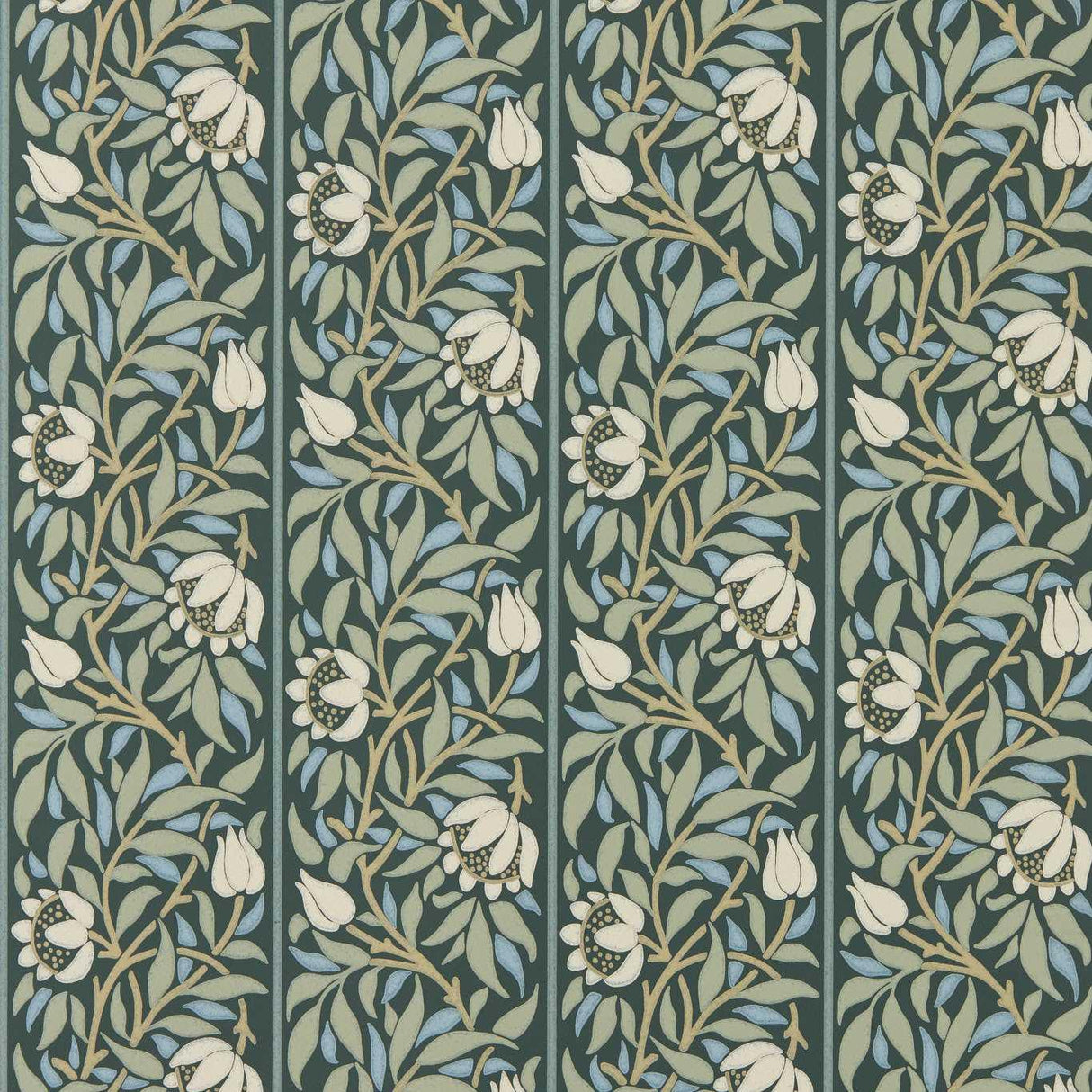 Morris & Co Peony Trellis Bayleaf/Slate Wallpaper