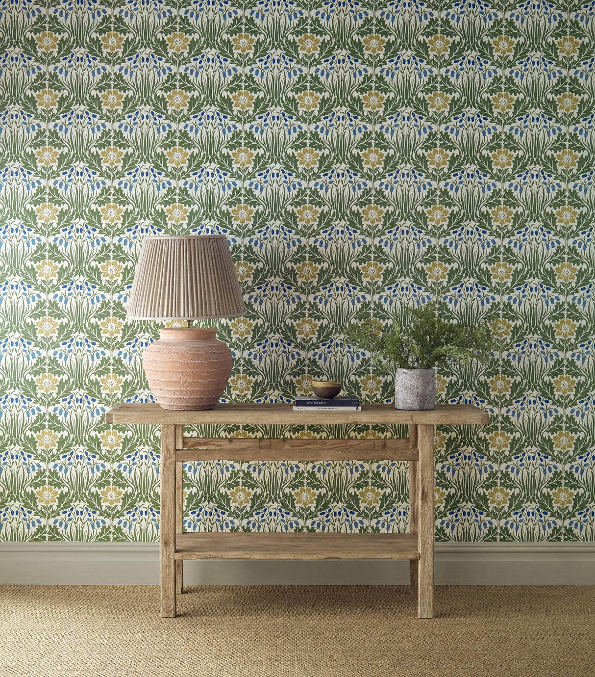 Morris & Co Woodbell & Anemone Woad/Nettle Wallpaper