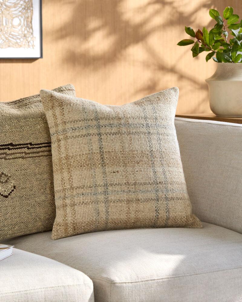 Livabliss Ladera BOLR-002 18"L x 18"W Pillow