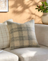 Livabliss Ladera BOLR-004 20"L x 20"W Pillow