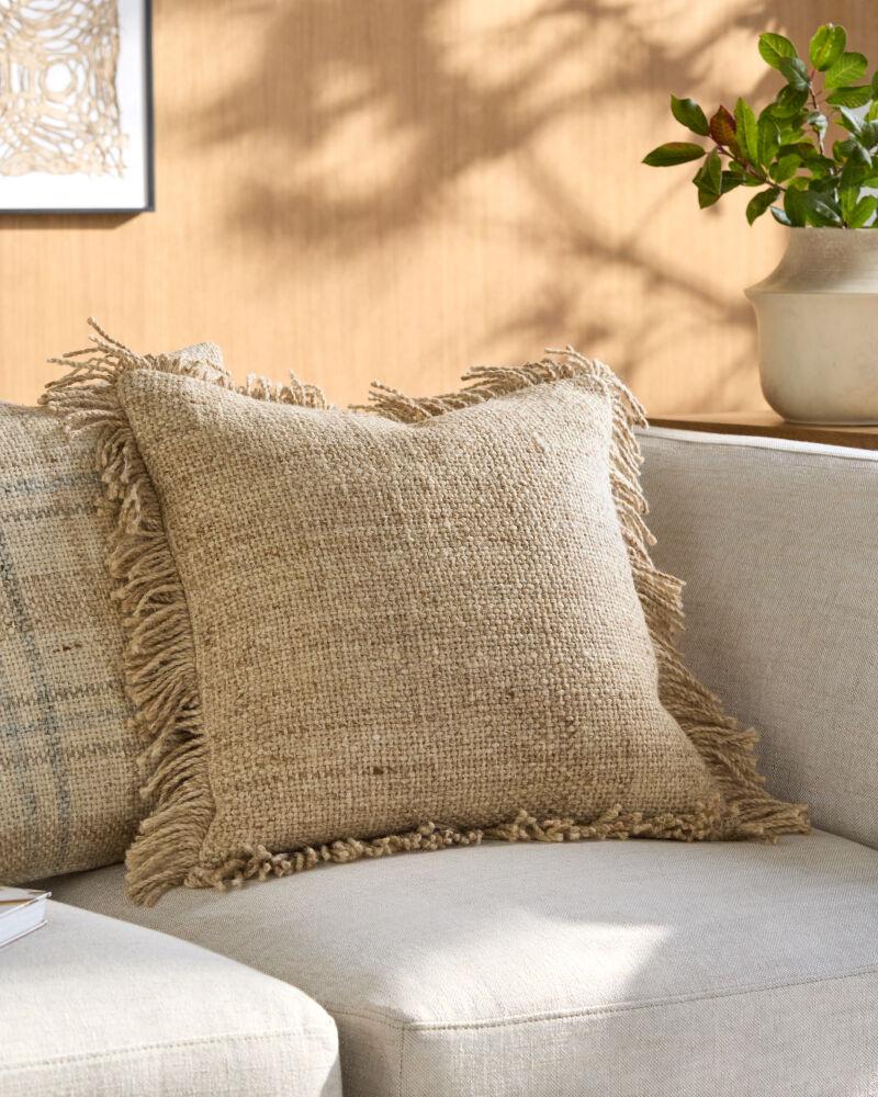 Livabliss Marisol BOMI-002 18"L x 18"W Pillow