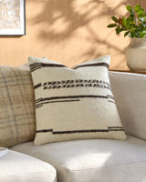 Livabliss Solea BOSE-001 18"L x 18"W Pillow