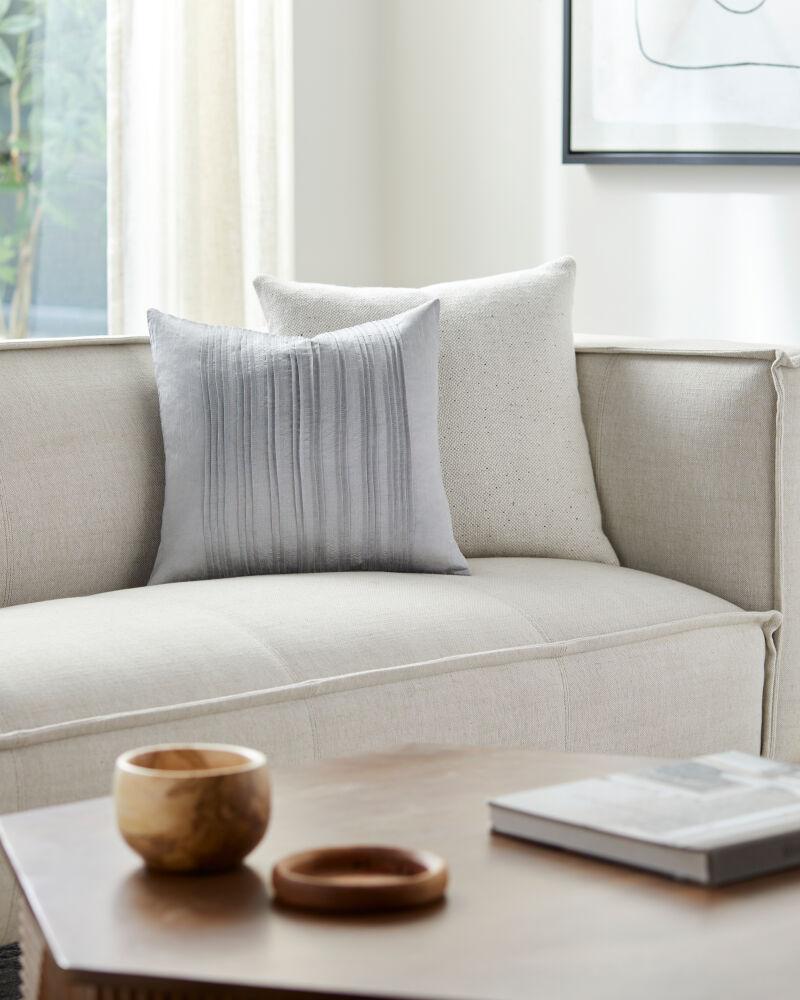 Livabliss Yasmine YSM-004 20"L x 20"W Pillow