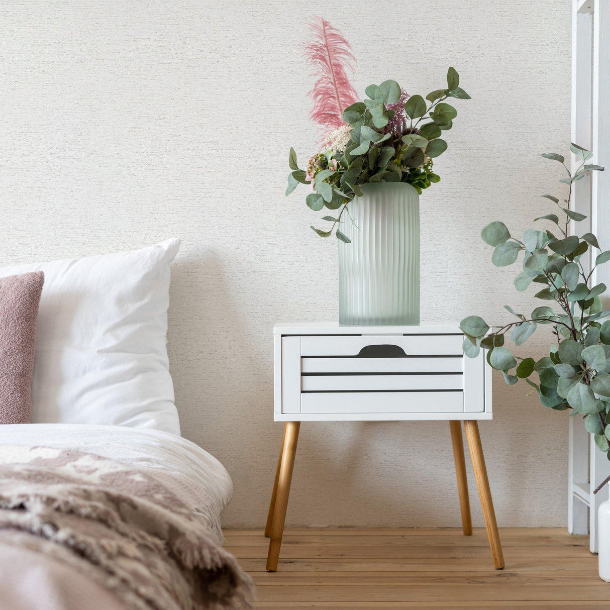 Galerie 33368 The Woods and Wicker Structure White Wallpaper 33368 White Wallpaper