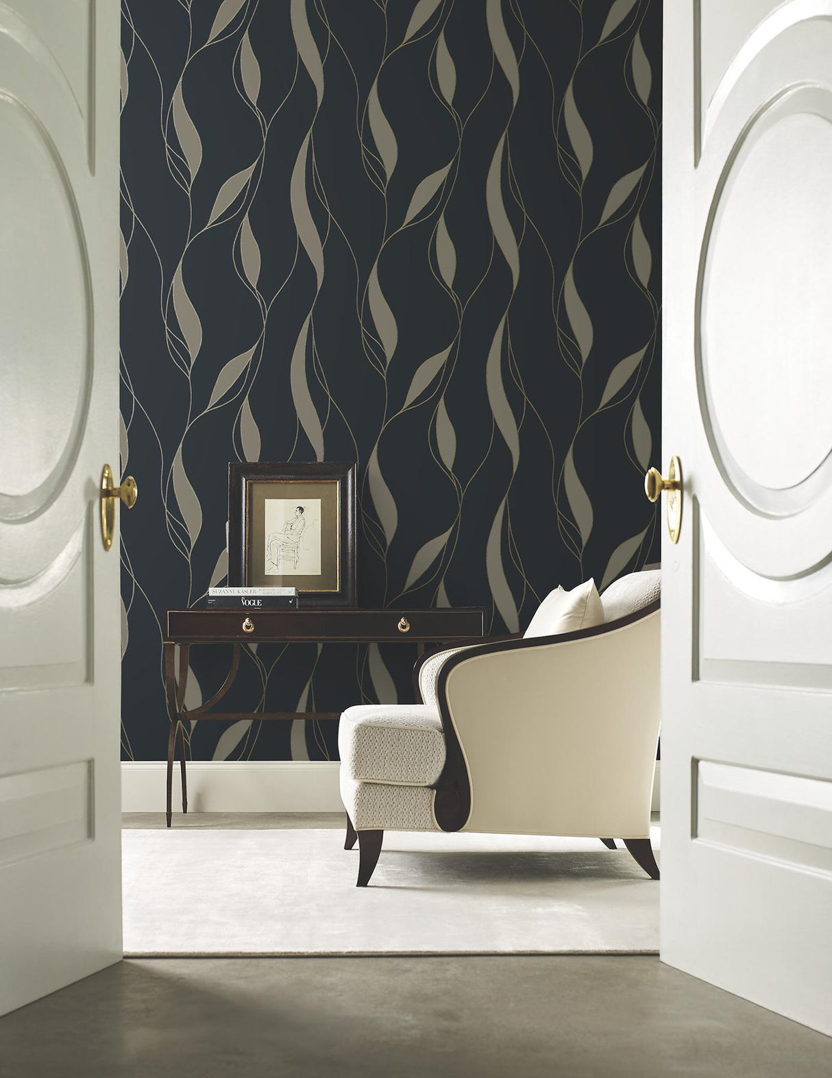 Ronald Redding Designs Society Hill Black Wallpaper