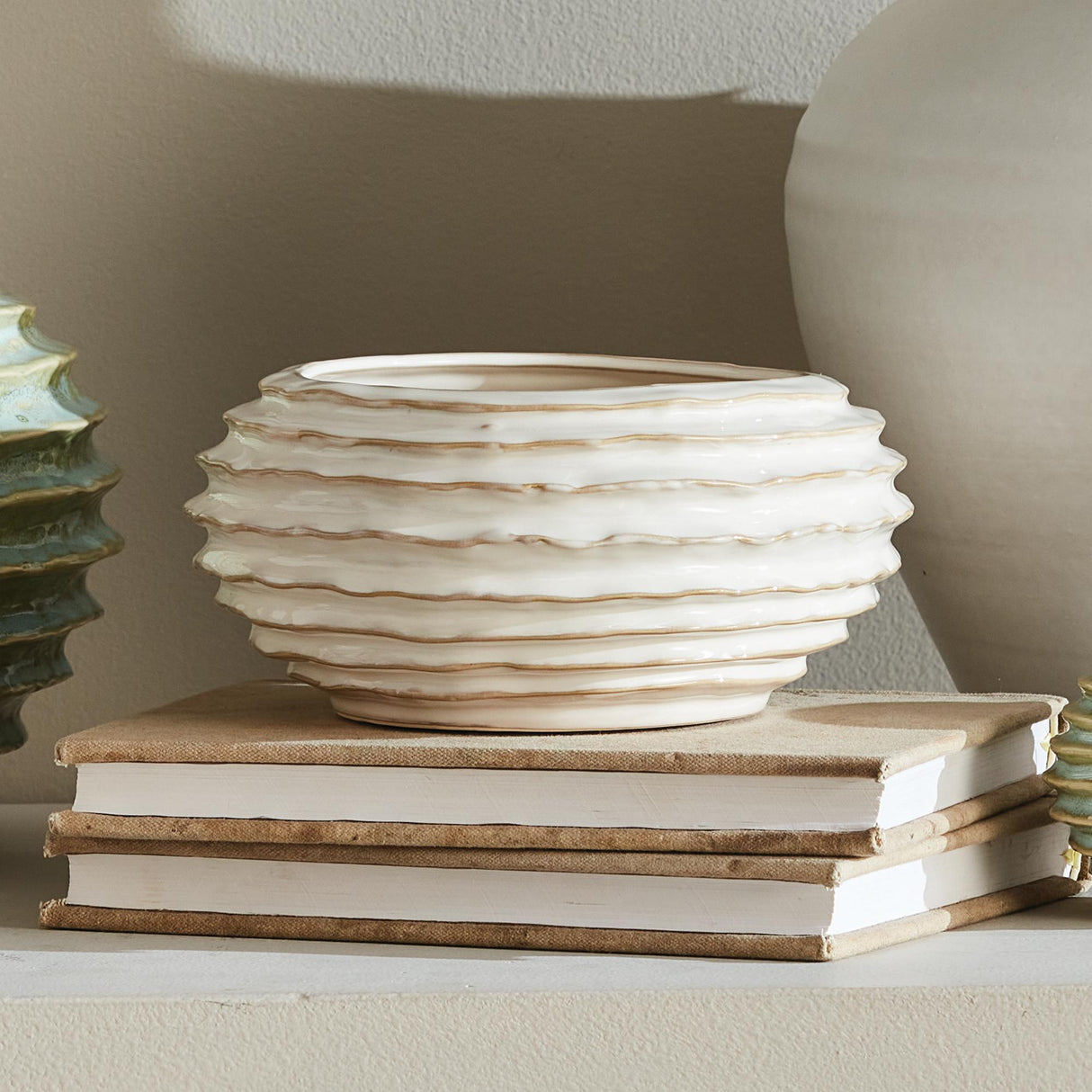 Napa White AVANI DECORATIVE BOWL