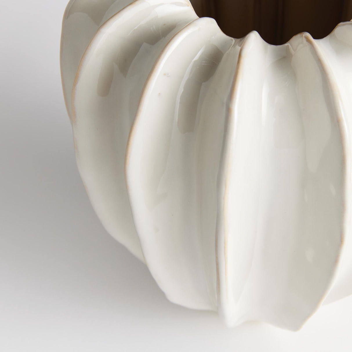 Napa White BLECKLYN VASE