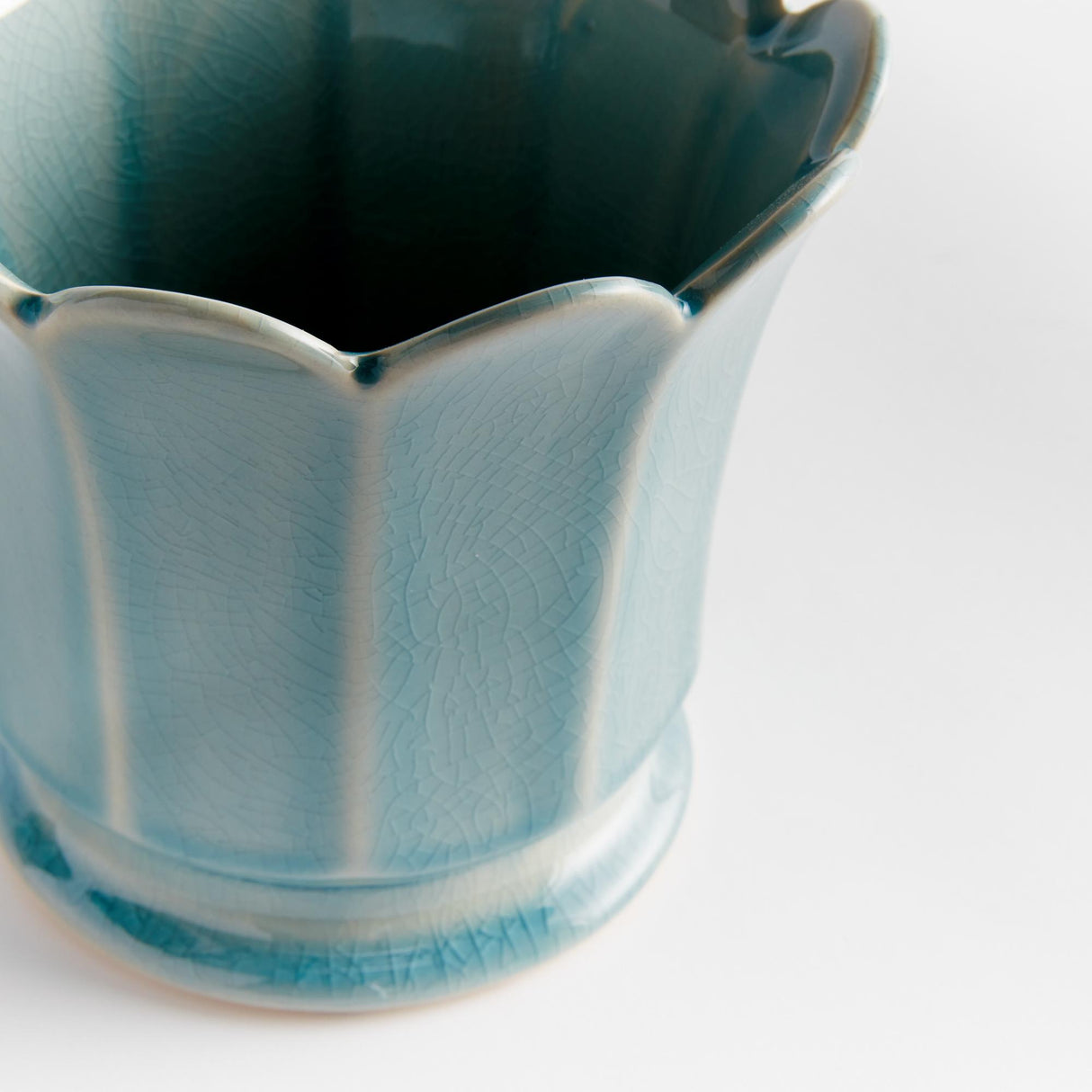 Napa Soft Blue MALINE FOOTED POT SMALL