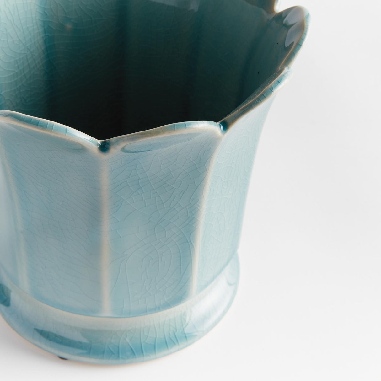 Napa Soft Blue MALINE FOOTED POT LARGE