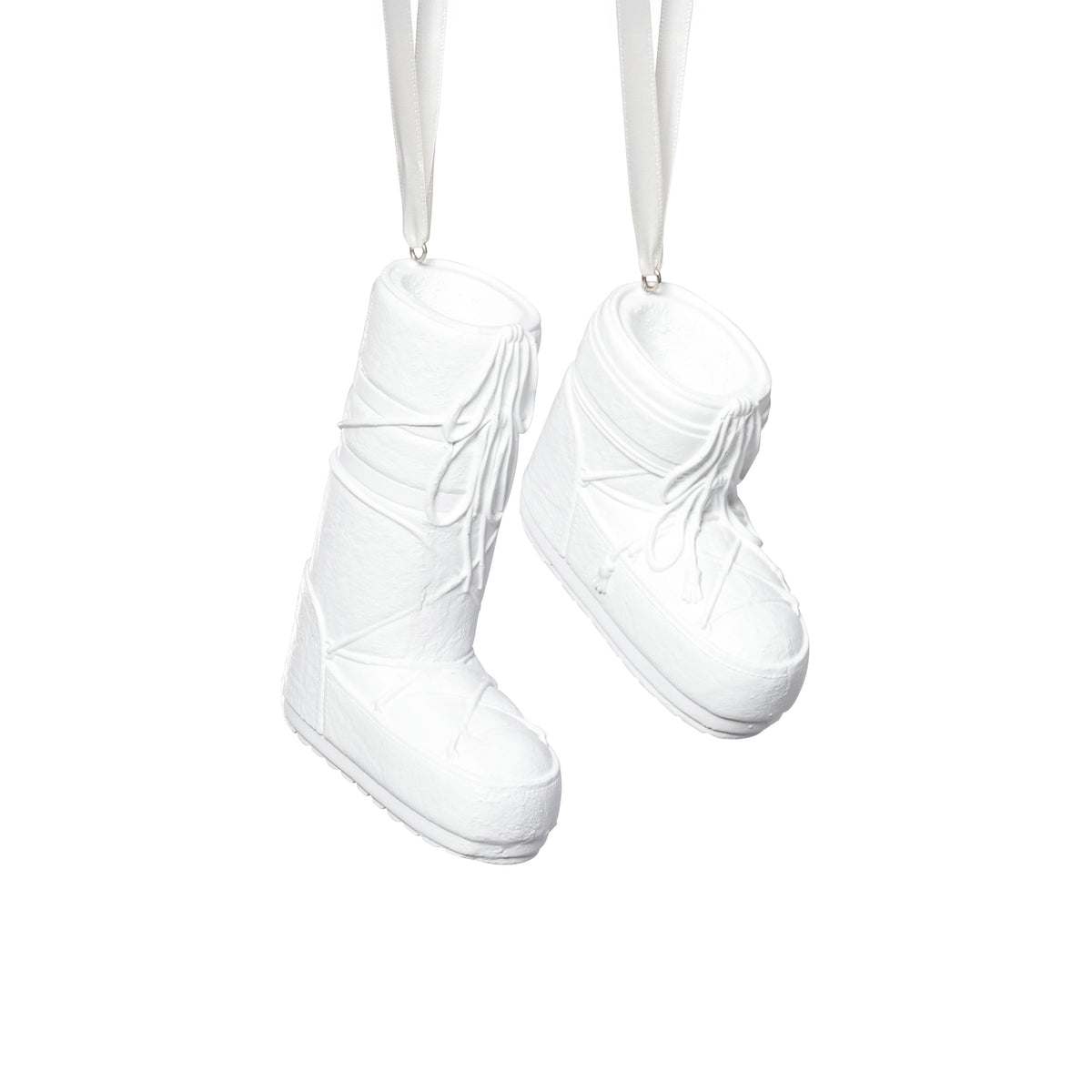 Zodax White Aprs Ski Boot Holiday Ornaments, 6 Hanging Pieces (3 Sets of 2 Assorted Sizes)