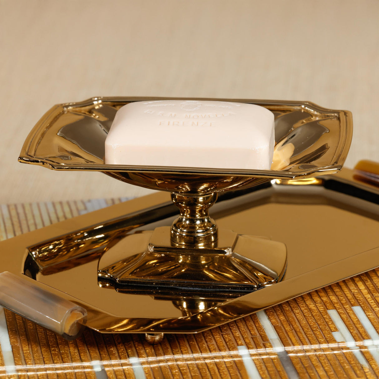 Zodax Gold Lucente Polished Stainless Steel Footed Serving Dish