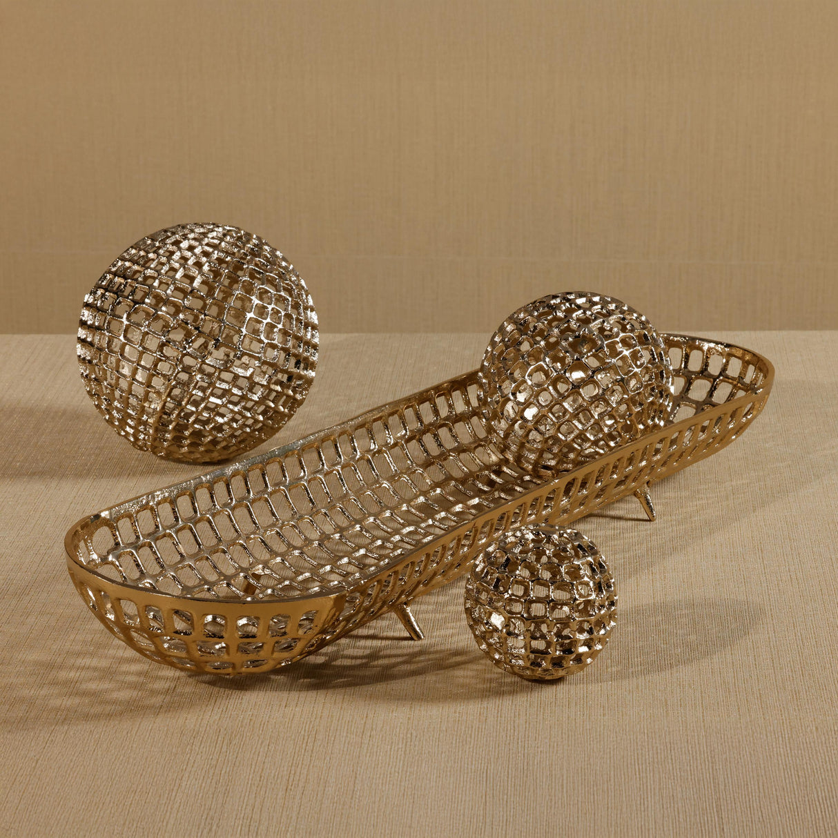 Zodax 28" Reticolo Oval Gold Metal Decorative Footed Tray