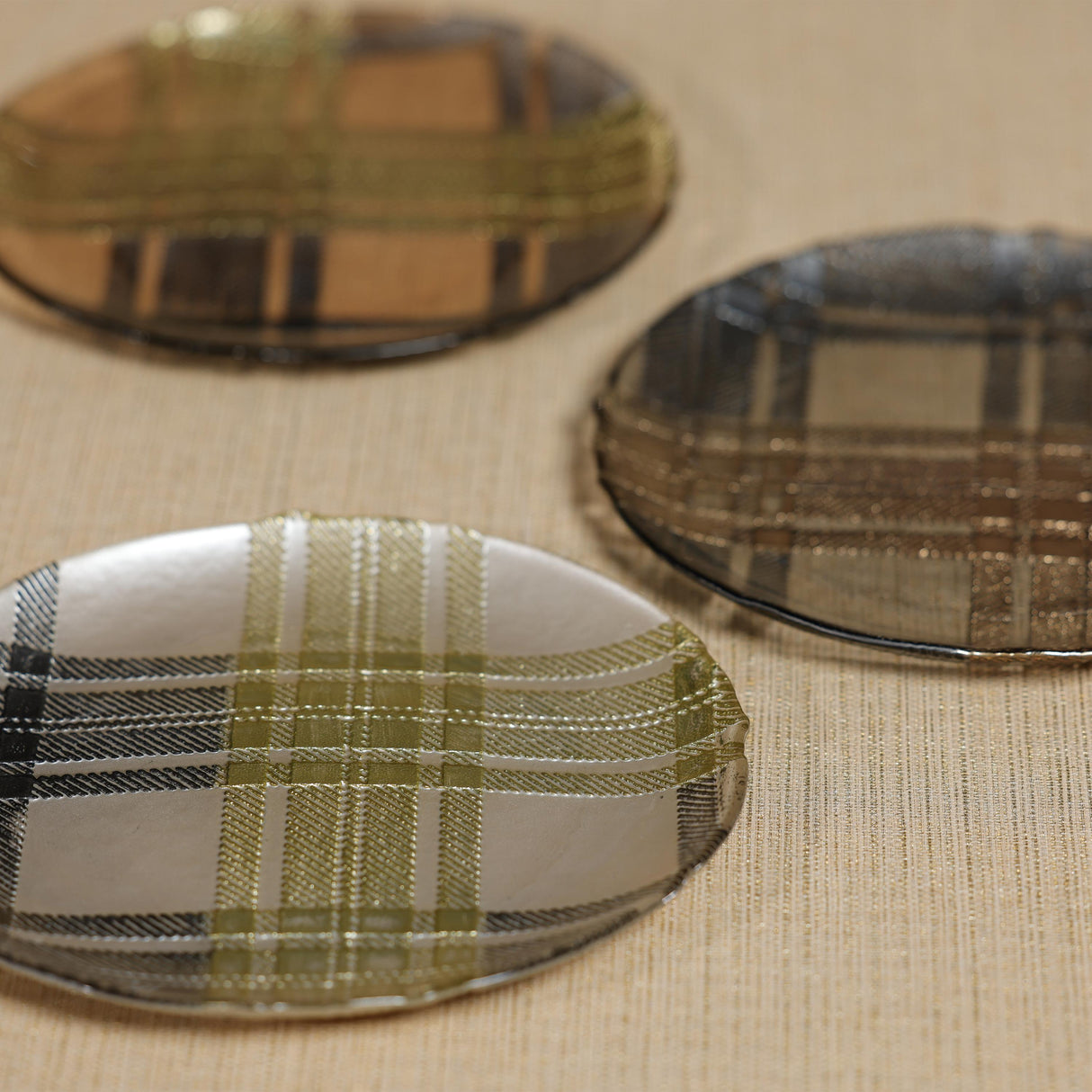 Zodax Plaid Patterned Glass Dessert Plates, 3-Piece Assorted Set