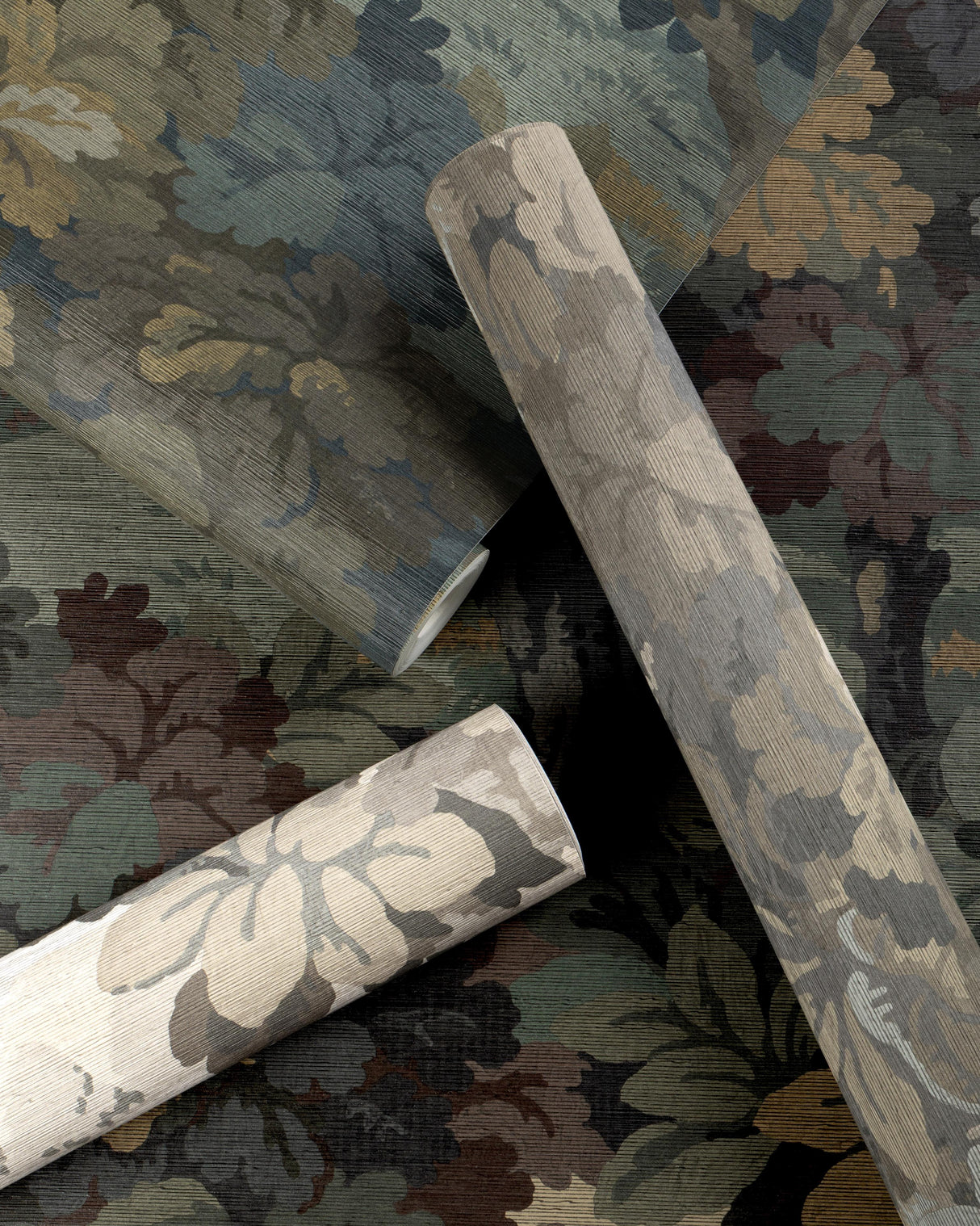 Kravet DESIGN W4322 310 Wallpaper
