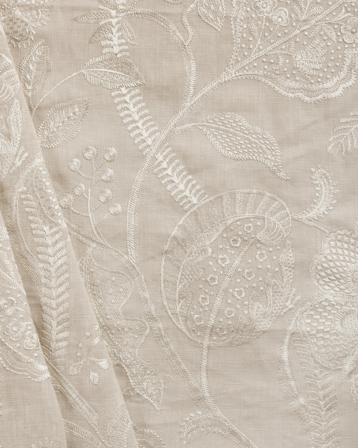 Lee Jofa SUMMERFIELD EMB BUFF Fabric