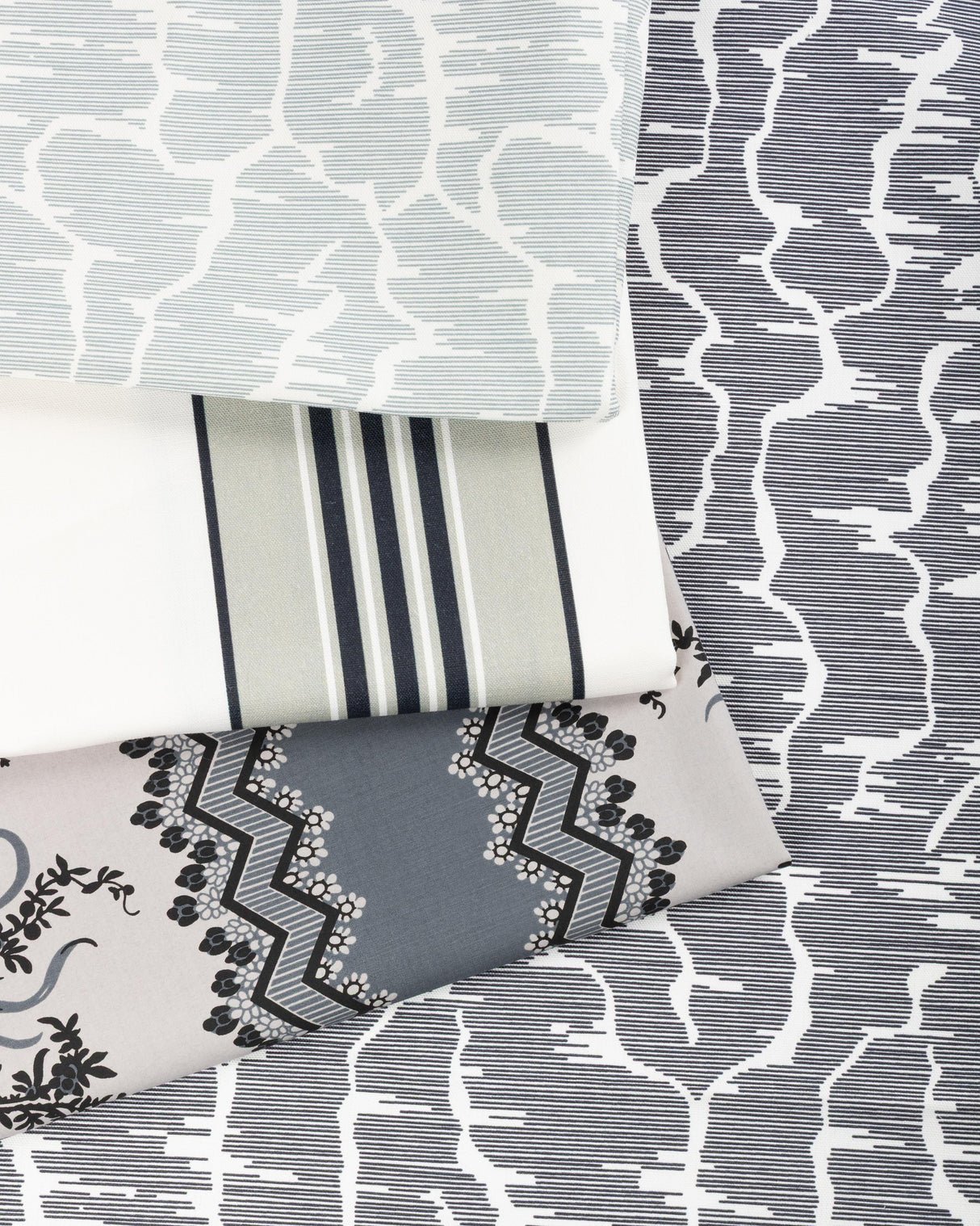 Brunschwig & Fils LEVES NOIR Fabric