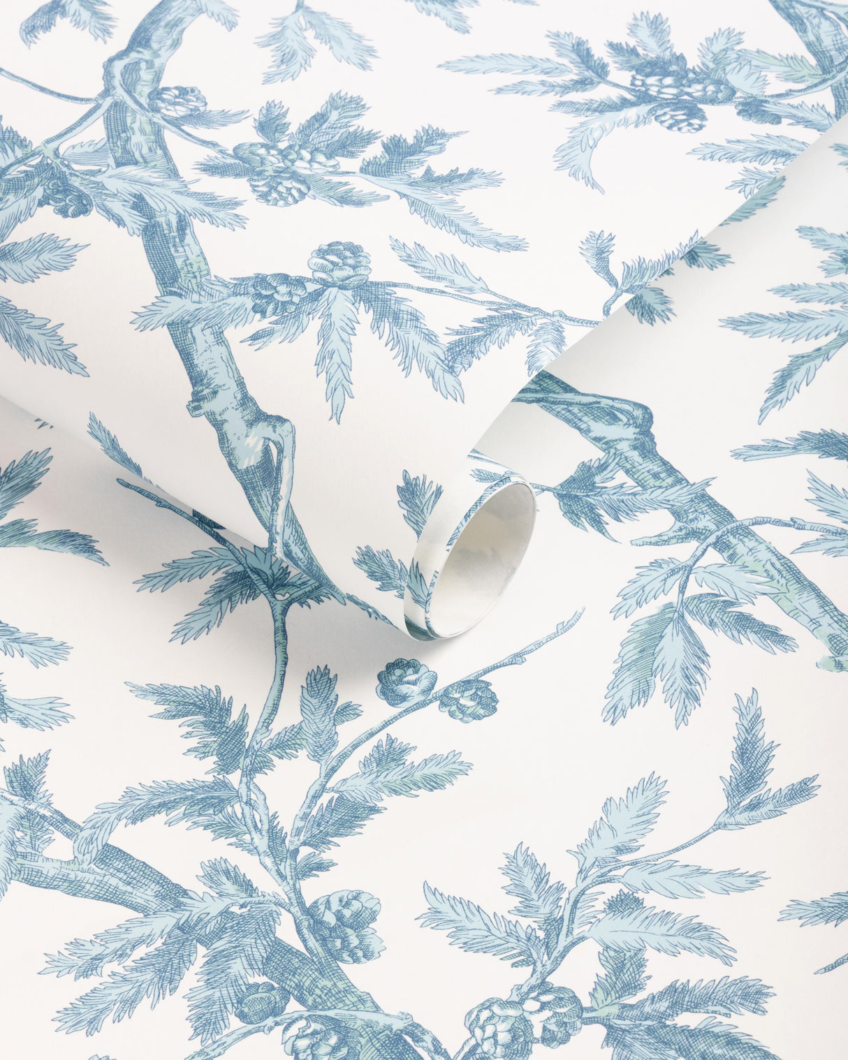 Brunschwig & Fils BRANCHES DE PIN WC AQUA Wallpaper
