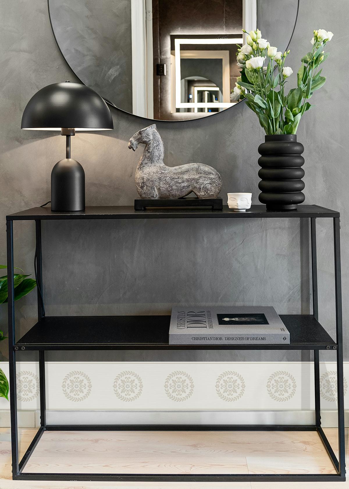 Seabrook Ronan Medallion Border Cream & Metallic Cookie Wallpaper