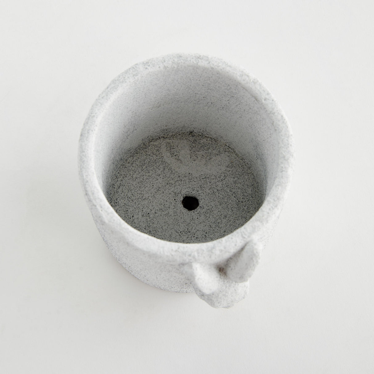 Napa White/Graywash RABBIT RELIEF POT SMALL