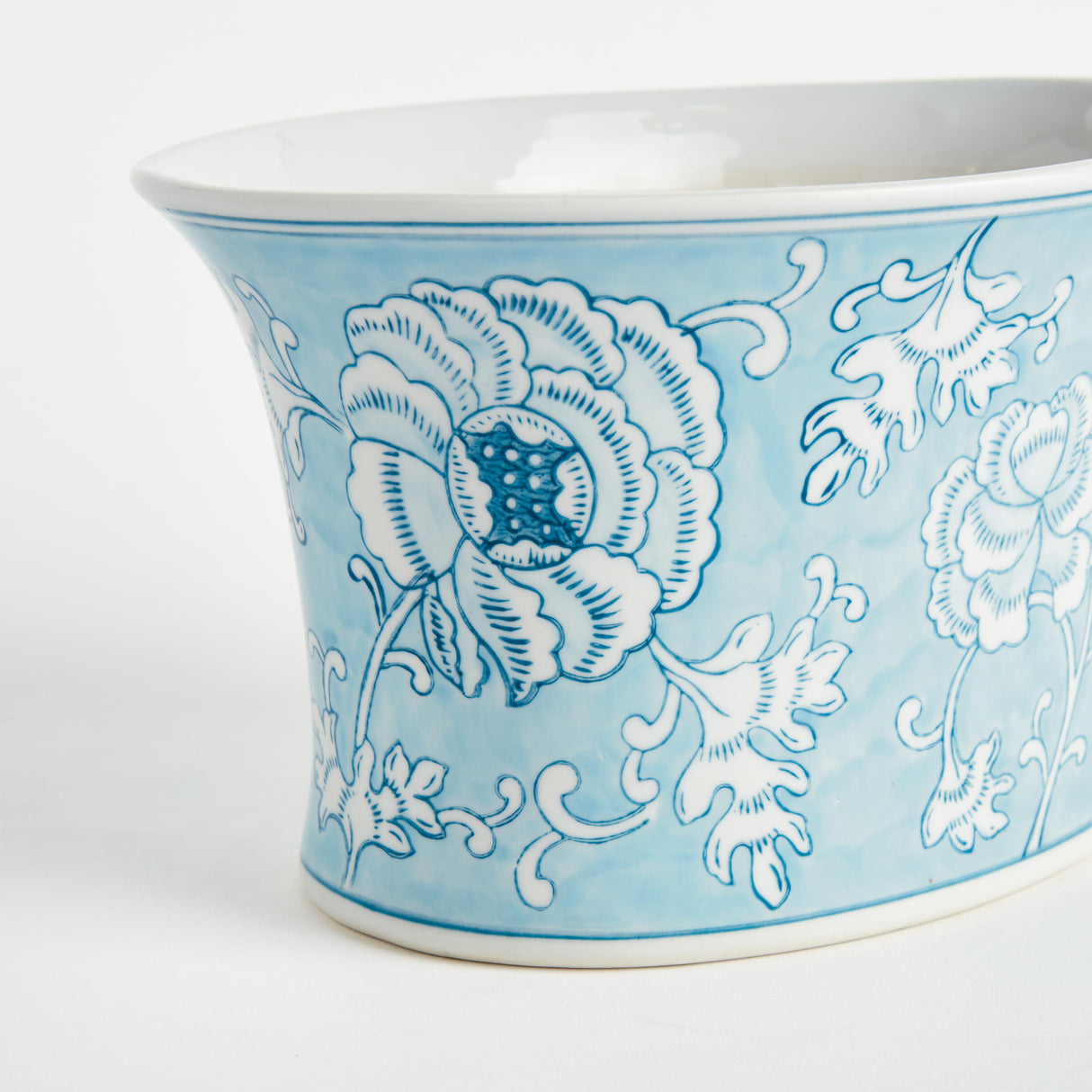 Napa Light Blue/White MONARCH LOTUS CACHEPOT LARGE