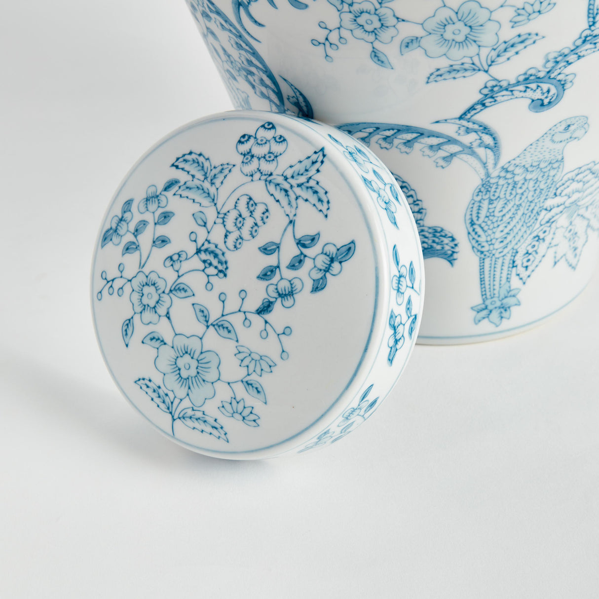 Napa Light Blue/White MONARCH PARROT GINGER JAR