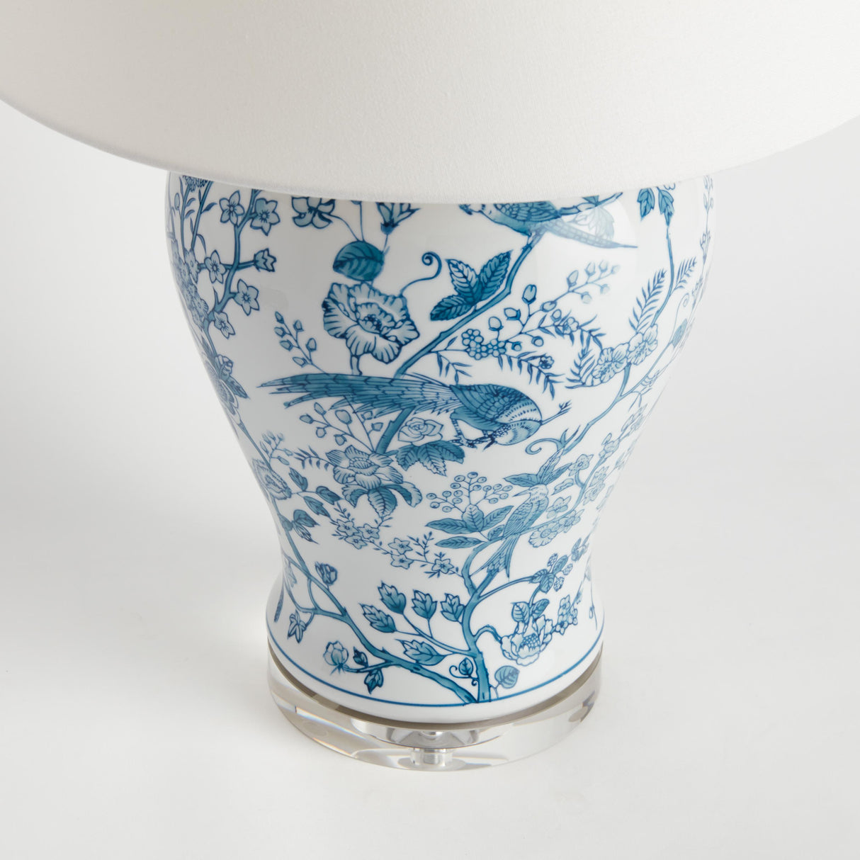 Napa Blue/White LISHA CHINOISERIE LAMP