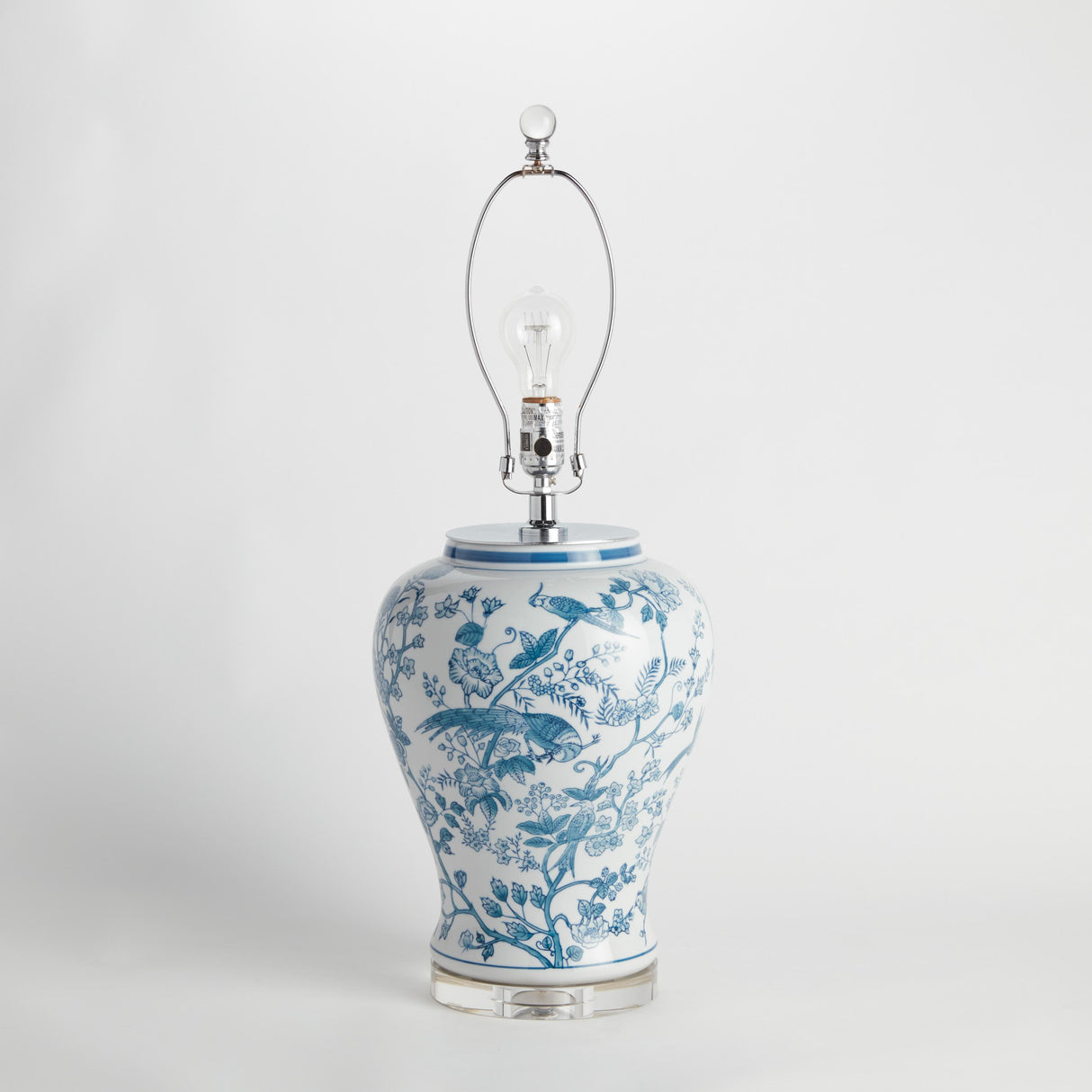 Napa Blue/White LISHA CHINOISERIE LAMP