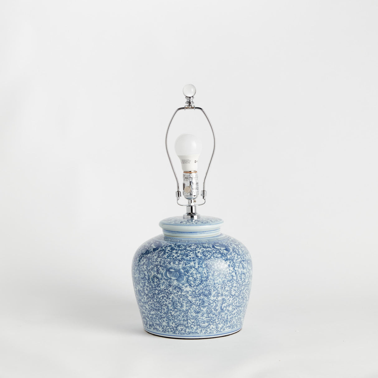 Napa Blue/White VIVIAN CHINOISERIE LAMP