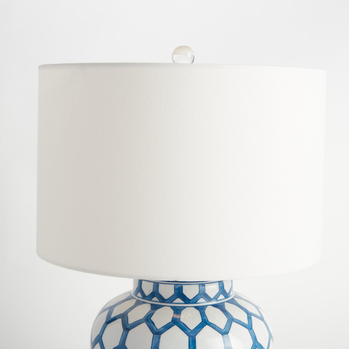 Napa Blue/White CHRISTINE CHINOISERIE LAMP