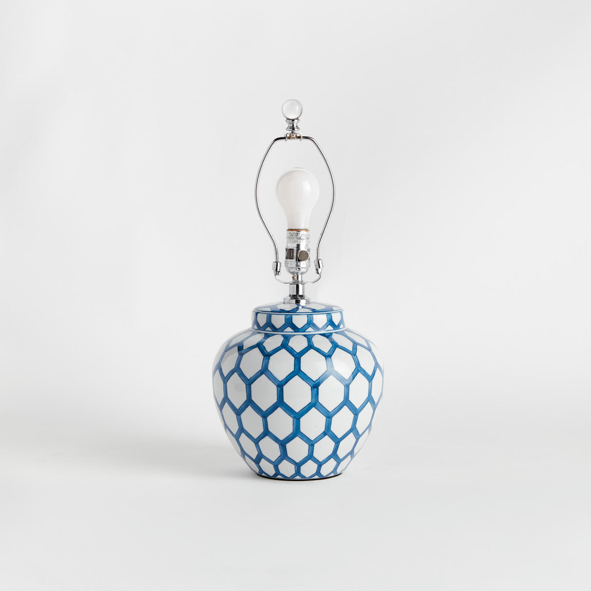Napa Blue/White CHRISTINE CHINOISERIE LAMP