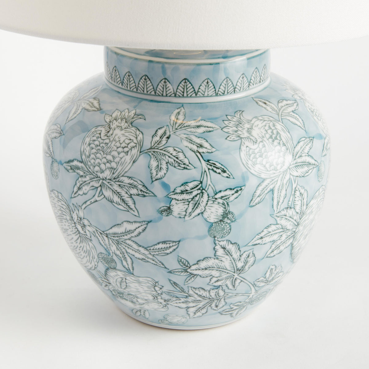 Napa Blue/White LILIAN CHINOISERIE MINI LAMP