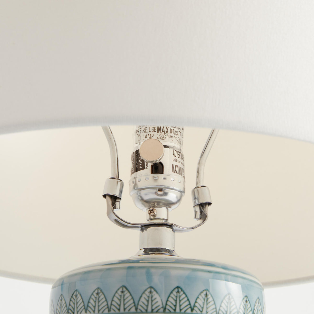 Napa Blue/White LILIAN CHINOISERIE MINI LAMP