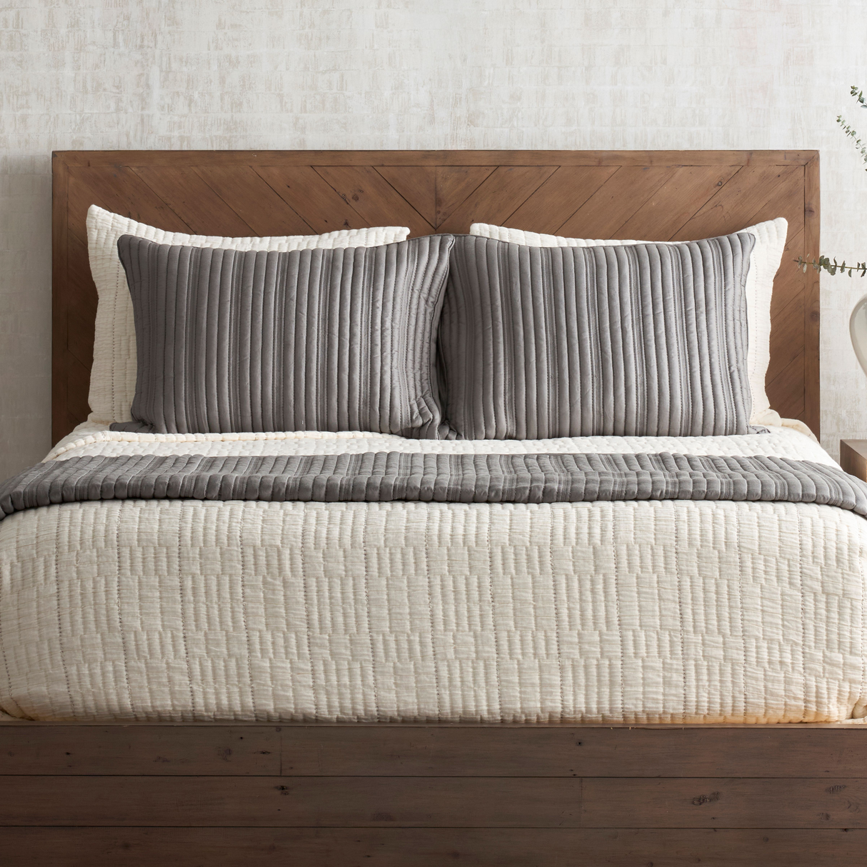 Ann Gish Bone Queen Pickstitch Coverlet Set