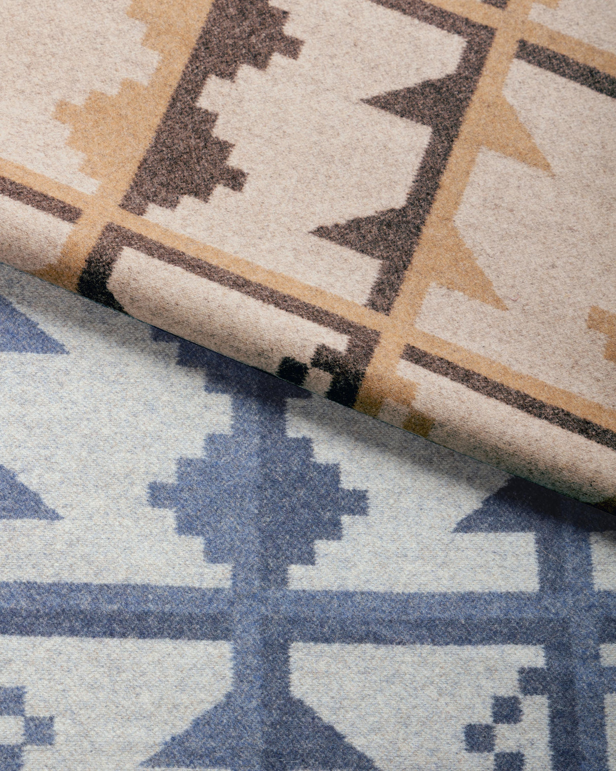 Kravet VALLEY TRAIL FLAX Upholstery Fabric