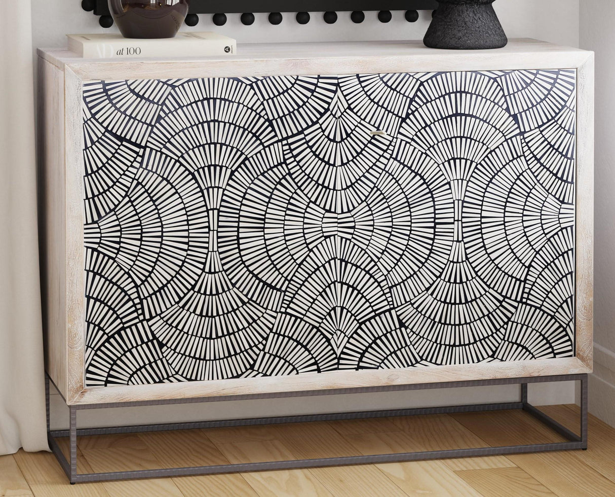 Bassett White Magnolia Bar Cabinet