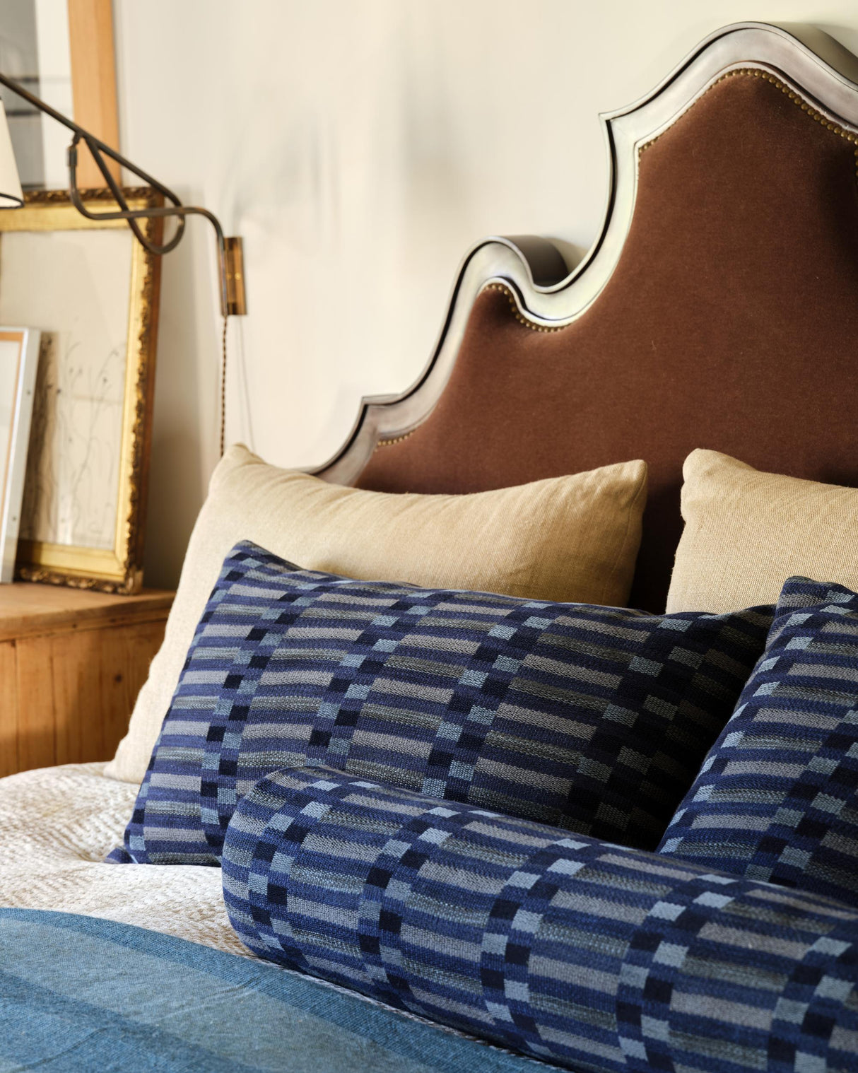 Kravet BAHIA BLANCA INDIGO Upholstery Fabric