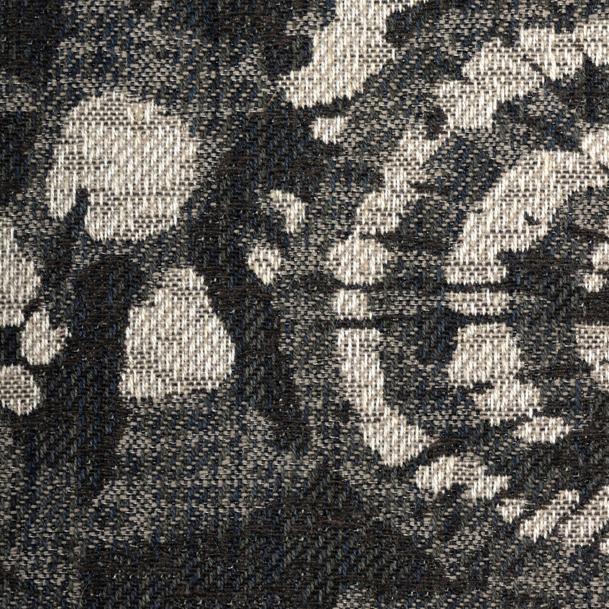 Kravet ERIZO DE MAR PETRO Fabric