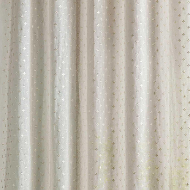 Sanderson Sea Clover Seaspray White Fabric