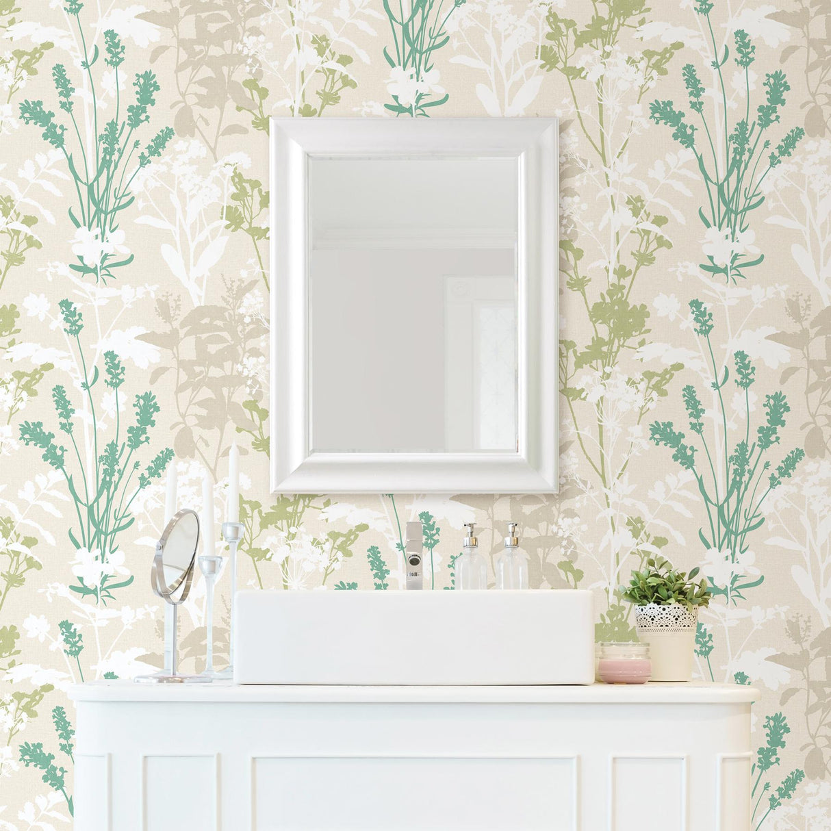 Advantage Pippin Green Wild Flowers Wallpaper