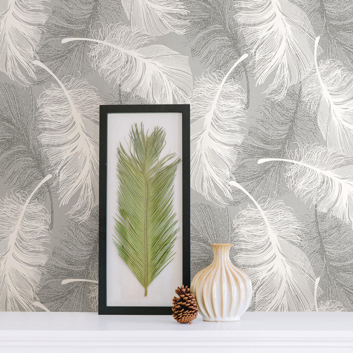 Advantage Alonso Grey Plume Wallpaper