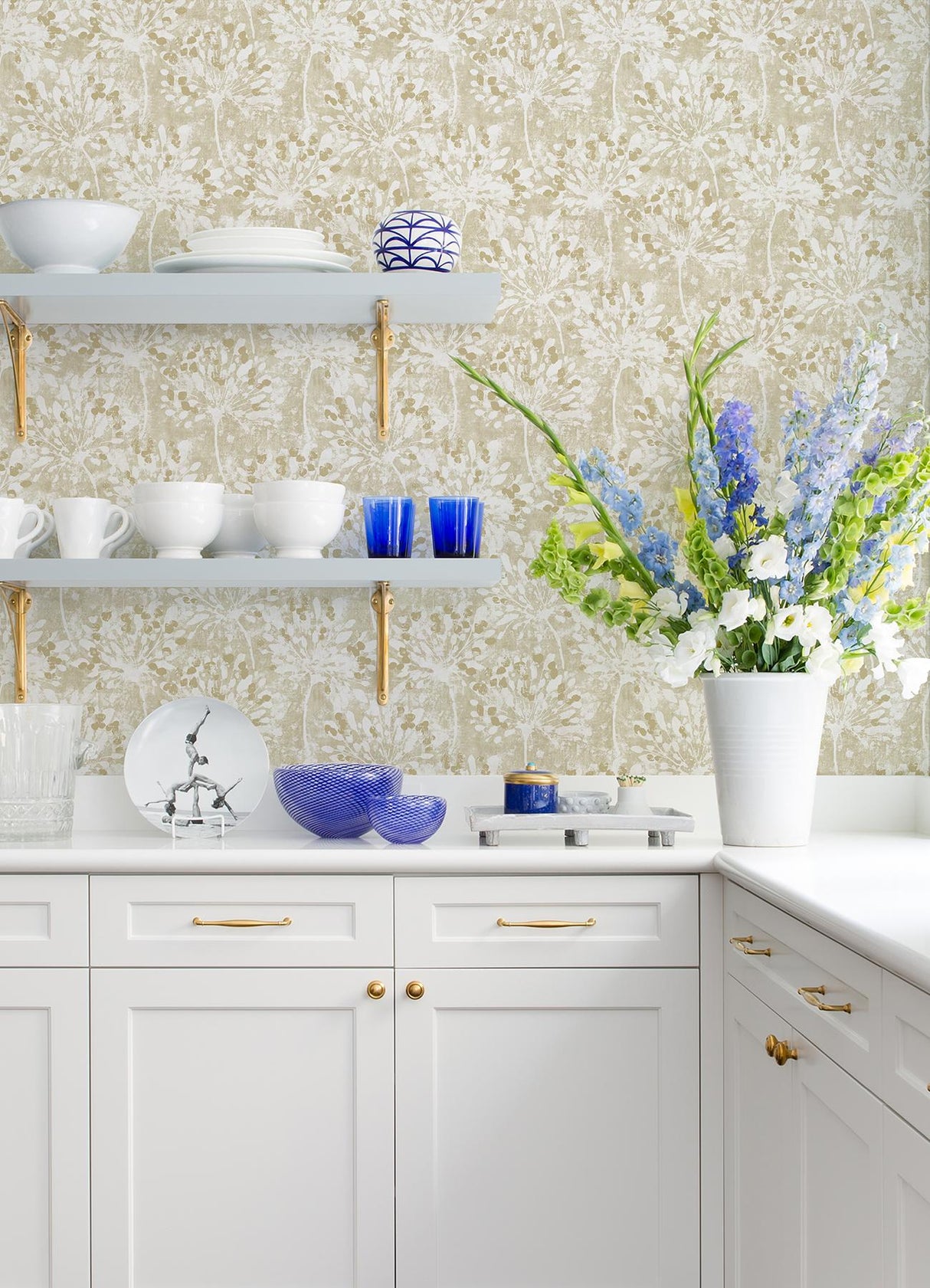 Advantage Dori Gold Painterly Floral Wallpaper