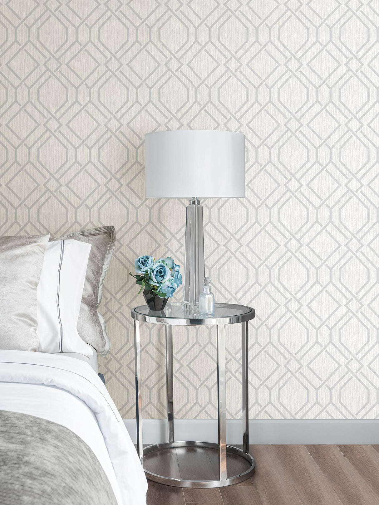 Advantage Frege Silver Trellis Wallpaper