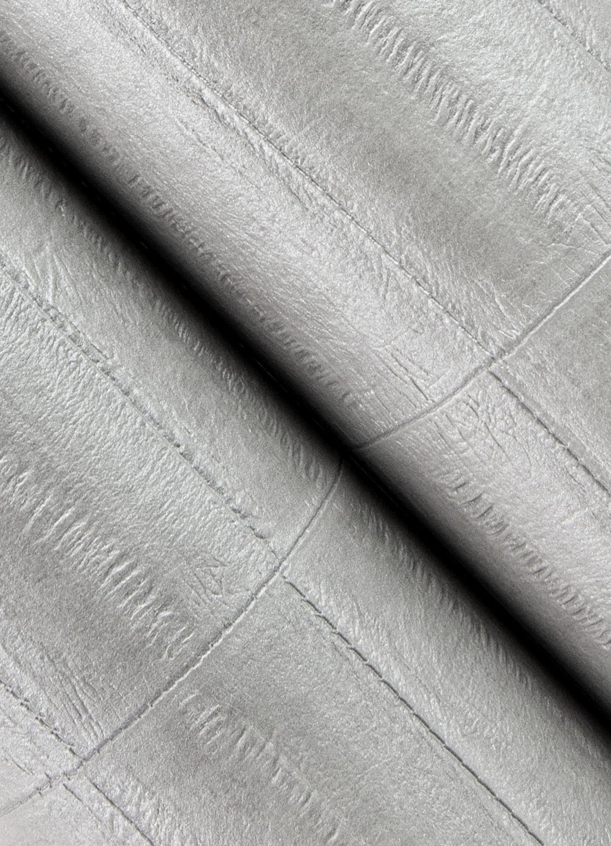 Advantage Dermot Silver Horizontal Stripe Wallpaper