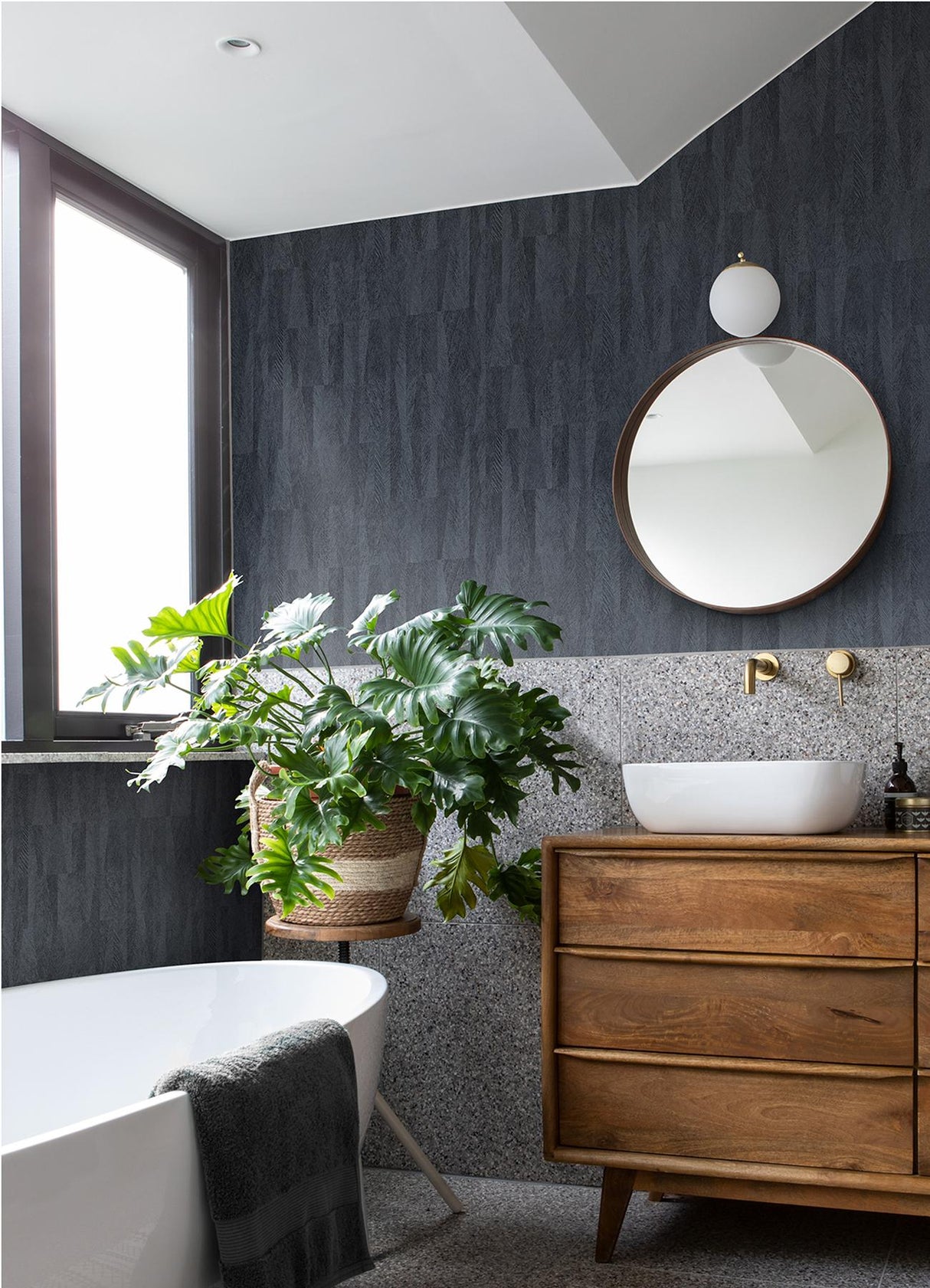 Advantage Sutton Charcoal Textured Geometric Wallpaper