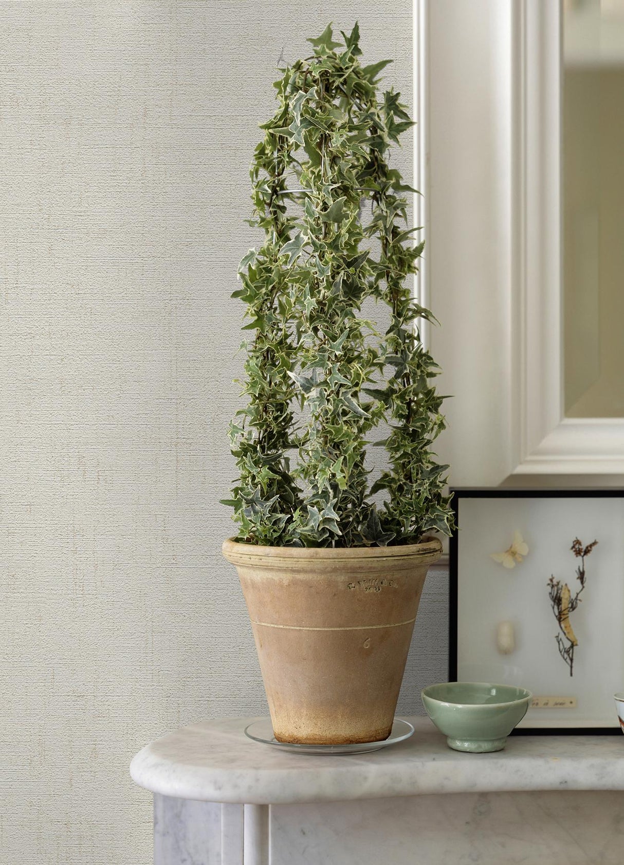 Advantage Ayala Off-White Distressed Wallpaper