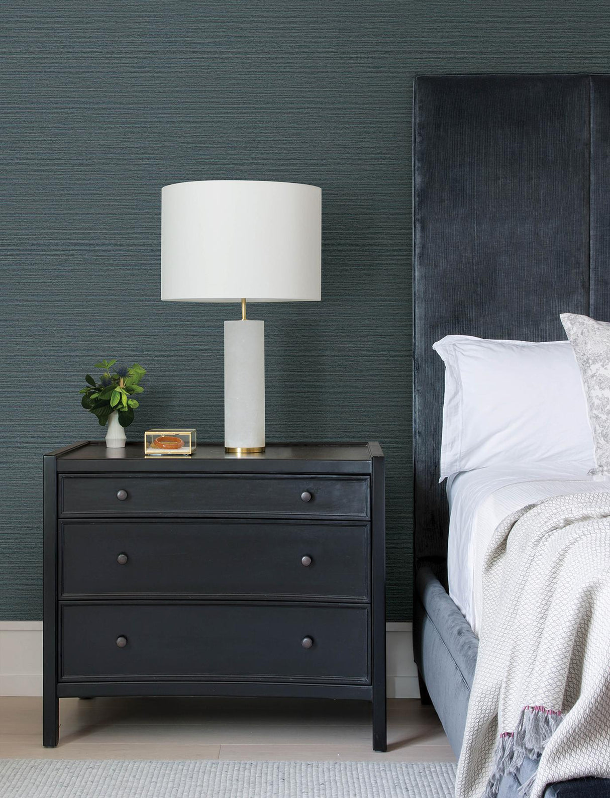 Advantage Hazen Dark Blue Shimmer Stripe Wallpaper